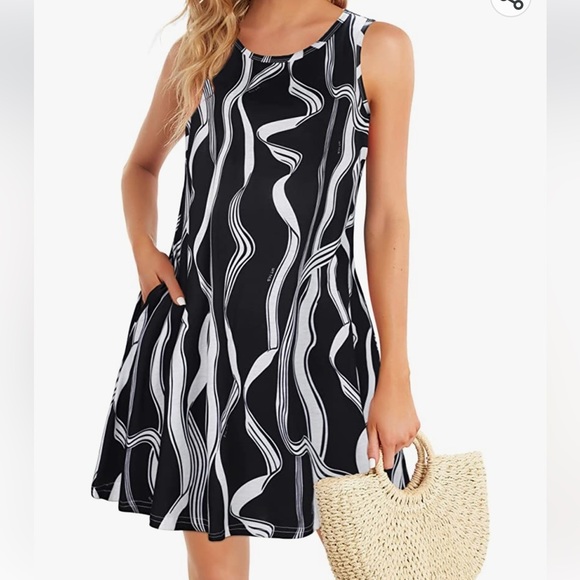 Elescat Dresses & Skirts - Elescat Black and white casual summer sleeveless dress with pockets size L